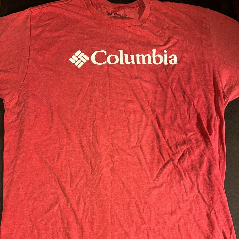 Short Sleeve Columbia athletic shirt